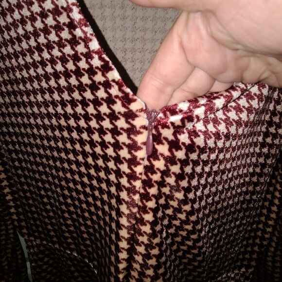 Xhilaration velvet dress - Picture 5 of 6